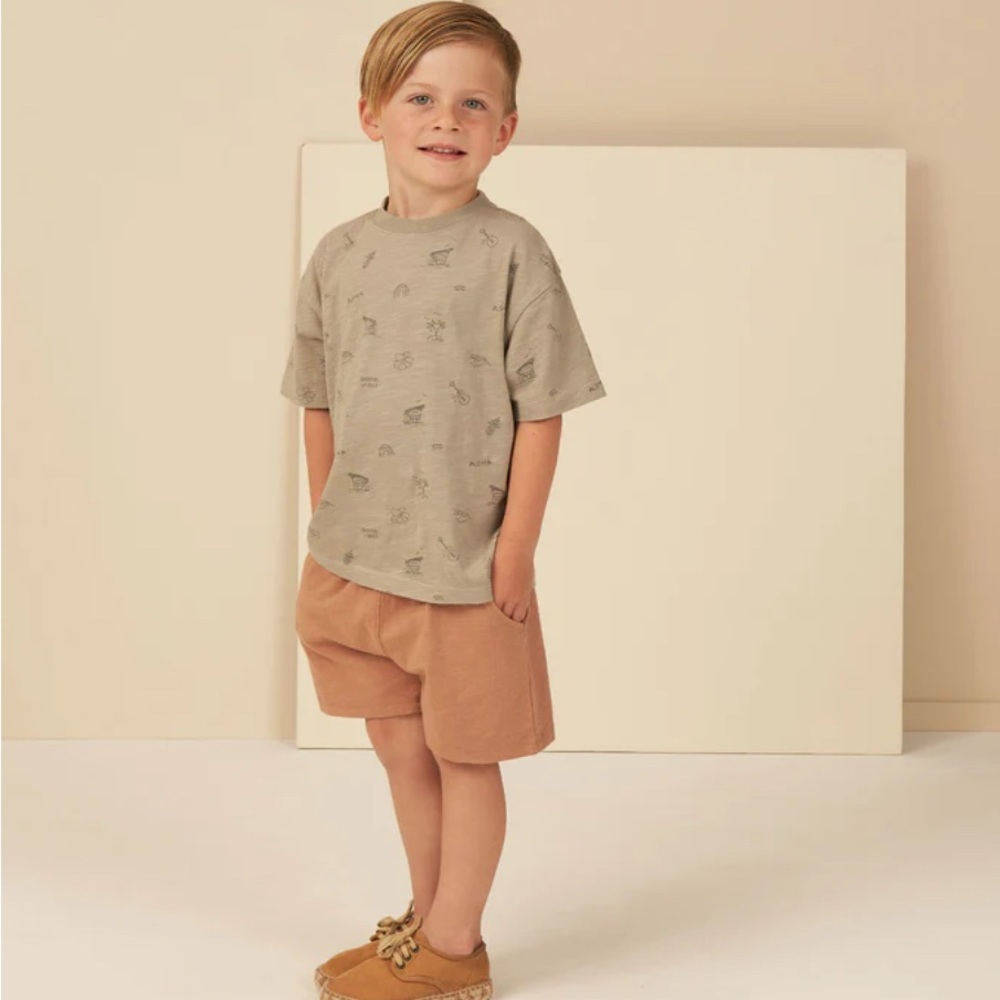 Rylee + Cru shorts Size 6/7 unisex shorts in color Clay